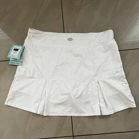Reel Legends New White Pleated Skort - Picture 3 of 11